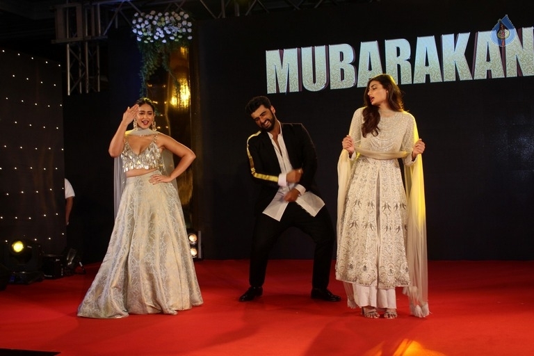 Mubarakan Film Sangeet Ceremony - 11 / 36 photos