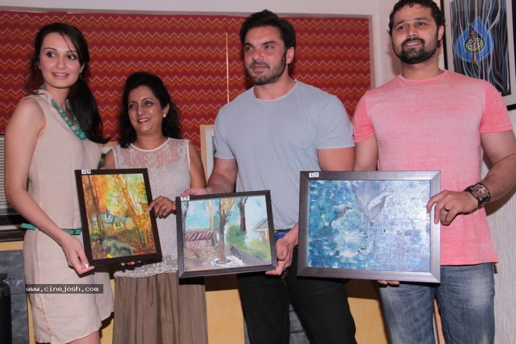 Nandita Desai Art Works Auction Event - 20 / 23 photos