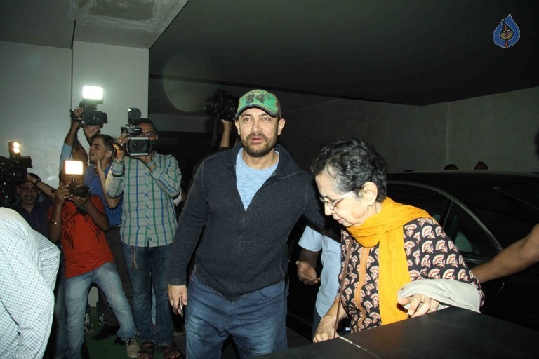 Neerja Special Screening Photos - 23 / 57 photos