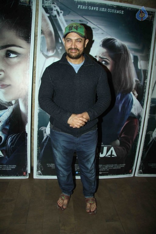 Neerja Special Screening Photos - 38 / 57 photos