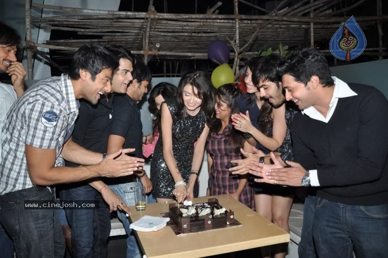 Parul Chaudhary Bday Party - 11 / 44 photos