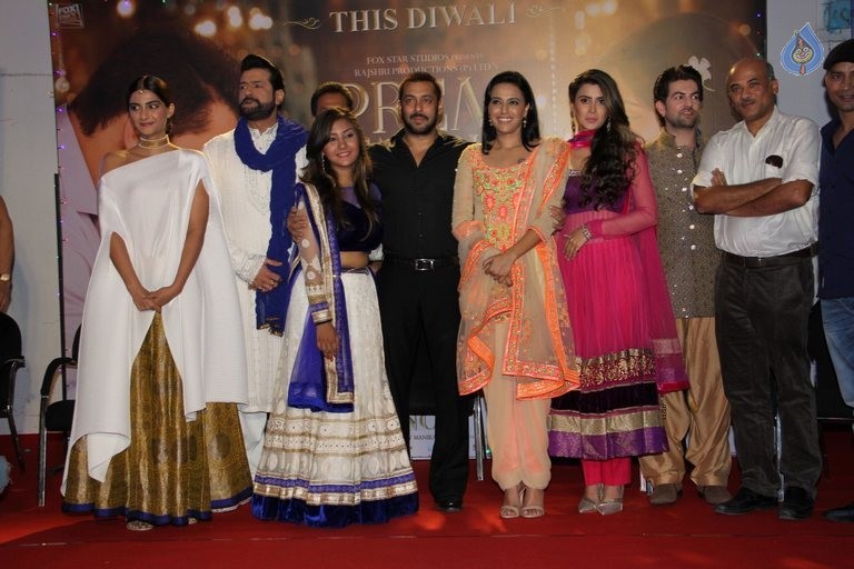 Prem Ratan Dhan Payo Team Get Together - 5 / 42 photos