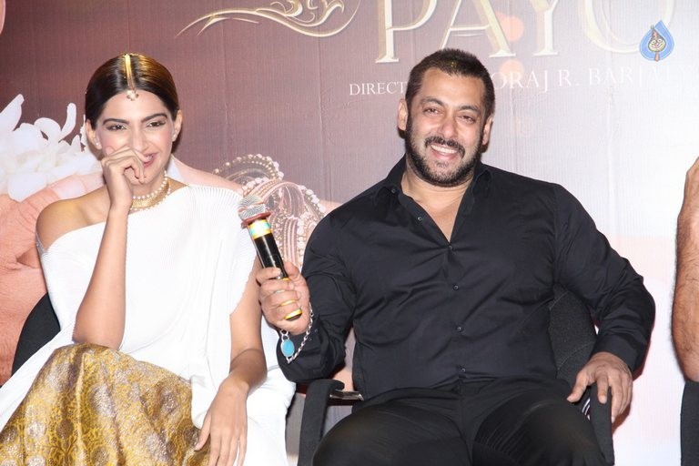 Prem Ratan Dhan Payo Team Get Together - 41 / 42 photos