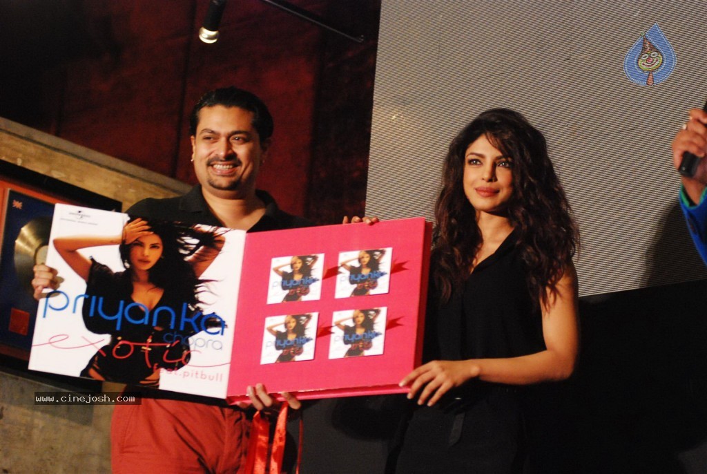 Priyanka Chopra at Exotic Song Launch - 30 / 43 photos
