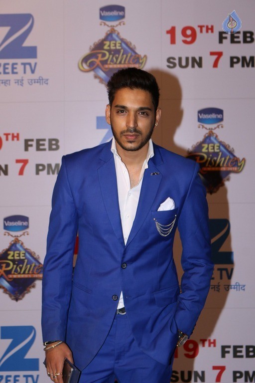 Red Carpet Of Zee Rishtey Awards - 15 / 63 photos