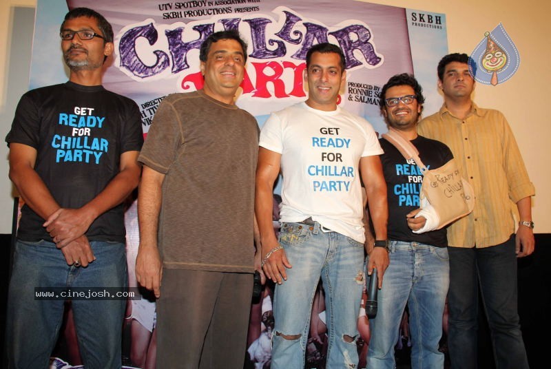 Bollywood: Salman Khan at Chillar Party Movie Press Meet - 19 / 30 photos