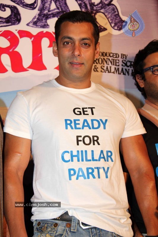 Bollywood: Salman Khan at Chillar Party Movie Press Meet - 22 / 30 photos