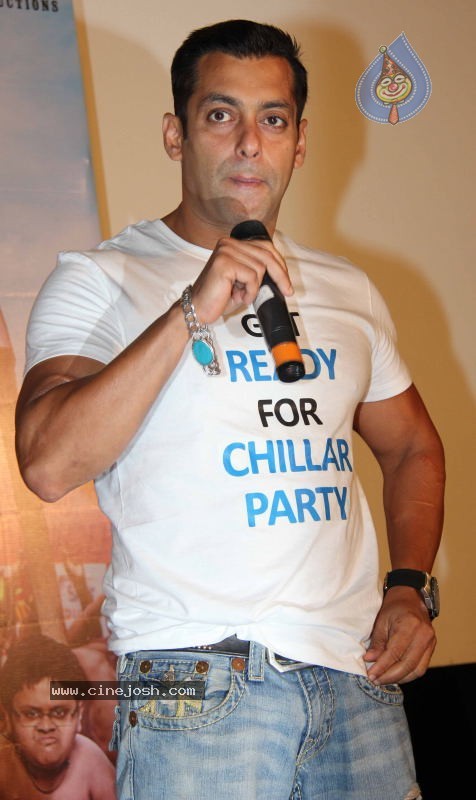 Bollywood: Salman Khan at Chillar Party Movie Press Meet - 24 / 30 photos