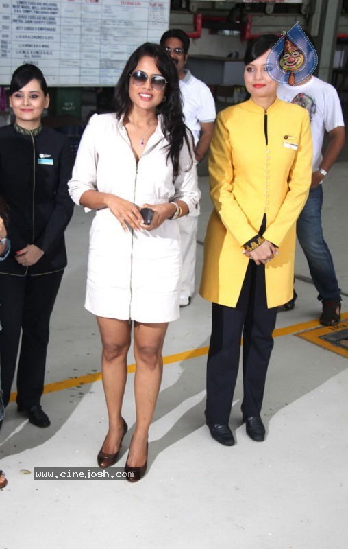 Sameera Reddy at Jet Airways Educational Trip Event - 14 / 22 photos