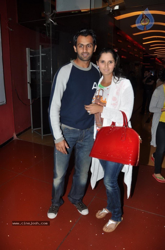 Sania with Shoaib at Cinemax - 3 / 13 photos