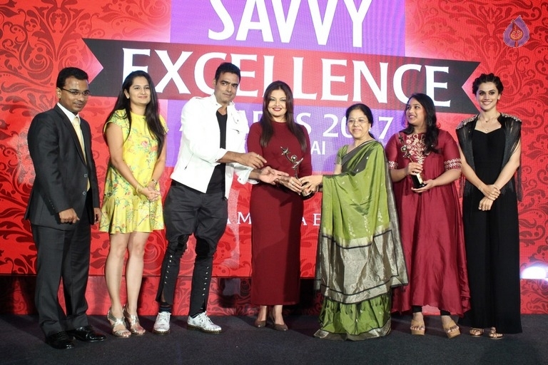 SAVVY Excellence Awards - 18 / 32 photos