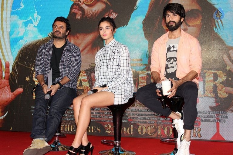 Shaandaar Song Launch - 32 / 42 photos