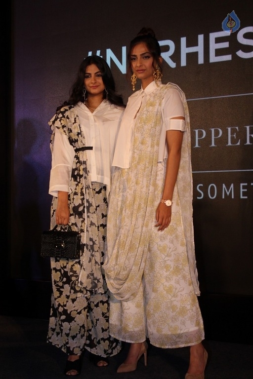 Sonam Kapoor and Rhea Kapoor at Rheson Event - 28 / 28 photos