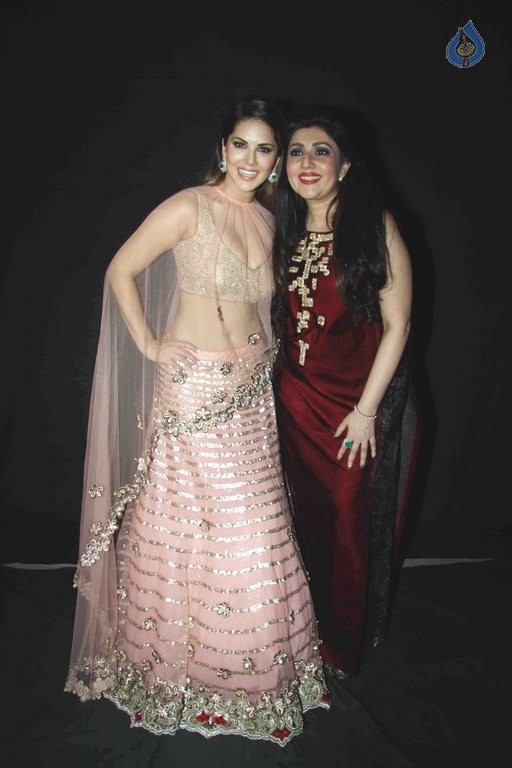 Sunny Leone Launches Bridal and Festive Collection Preview - 6 / 13 photos