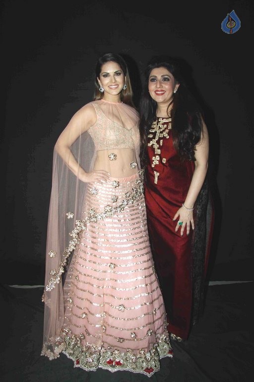 Sunny Leone Launches Bridal and Festive Collection Preview - 10 / 13 photos