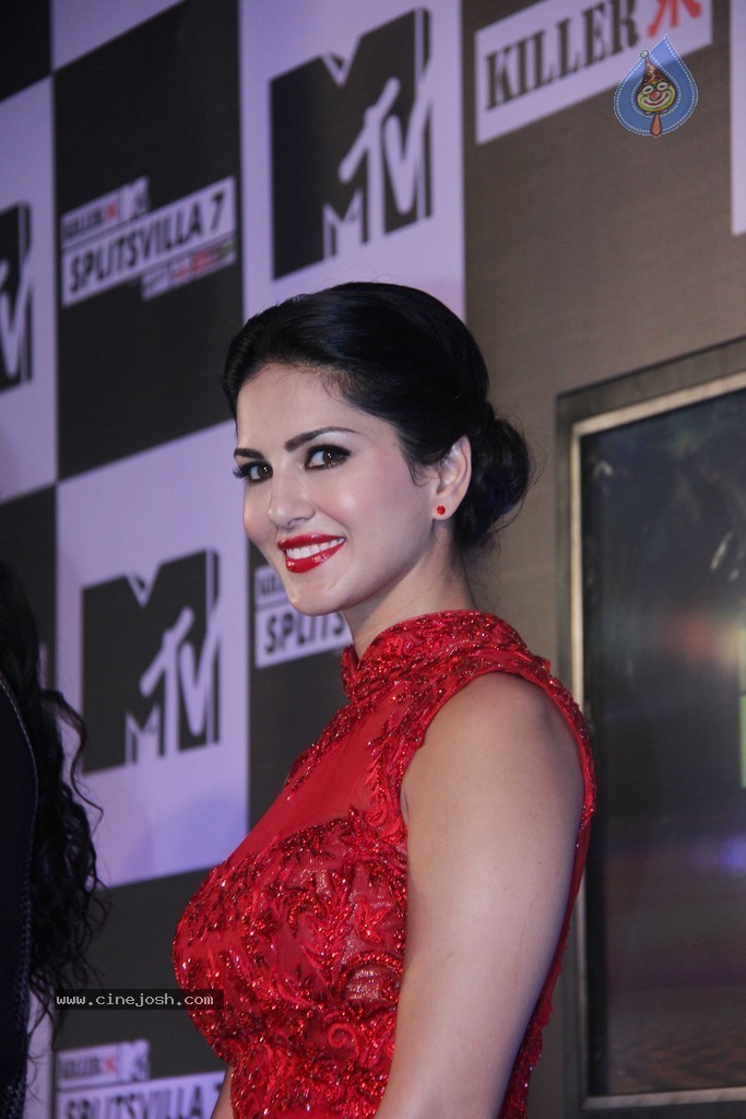 Sunny Leone Launches Splitsvilla Season 7 - 11 / 33 photos