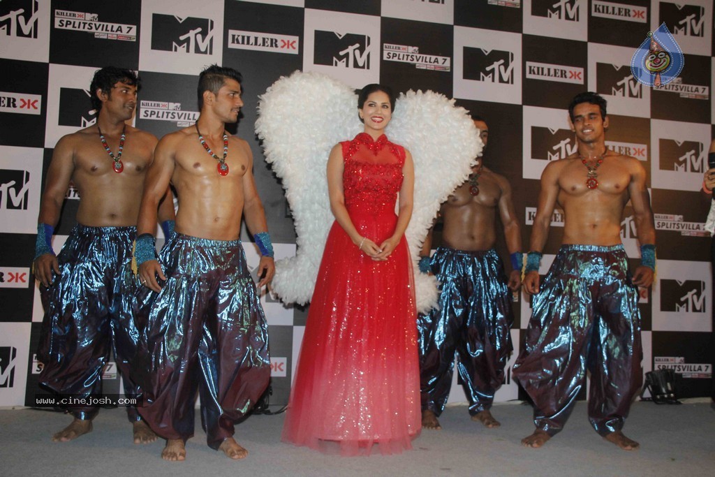 Sunny Leone Launches Splitsvilla Season 7 - 14 / 33 photos