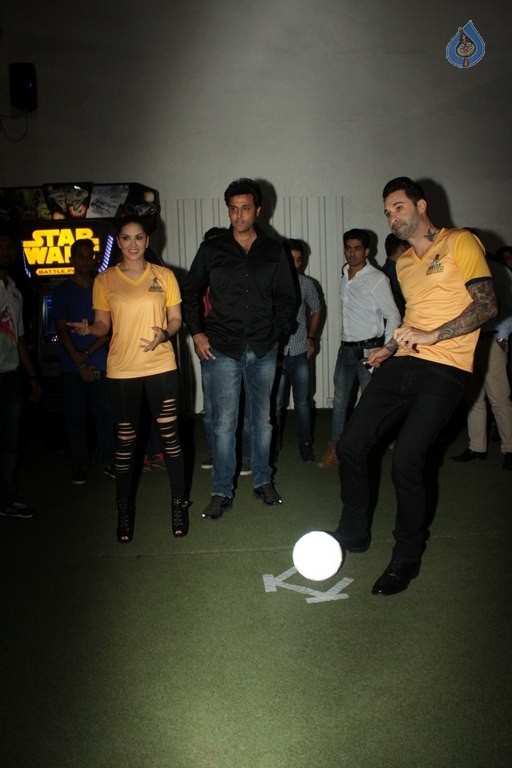 Sunny Leone Unveils BCL Team Chennai Swagger - 14 / 50 photos