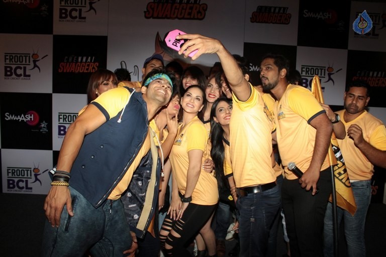 Sunny Leone Unveils BCL Team Chennai Swagger - 19 / 50 photos