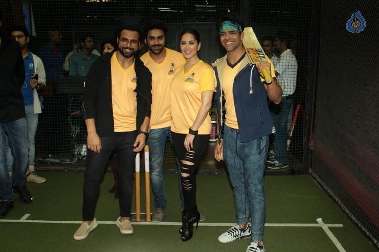 Sunny Leone Unveils BCL Team Chennai Swagger - 31 / 50 photos