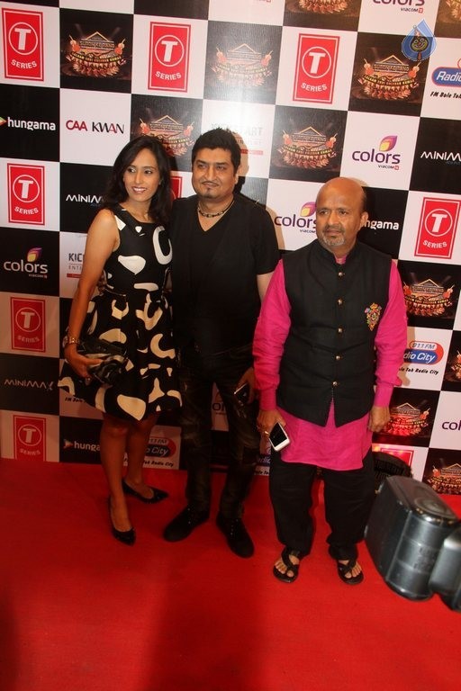 Suron Ke Sang Salaam Shri Gulshan Kumar Red Carpet - 22 / 82 photos