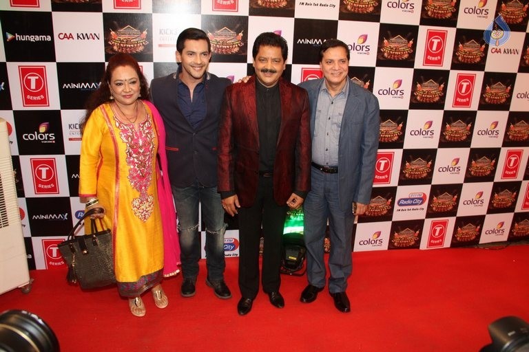 Suron Ke Sang Salaam Shri Gulshan Kumar Red Carpet - 56 / 82 photos