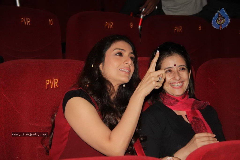 Tabu at Life Of Pi Press Meet - 20 / 46 photos