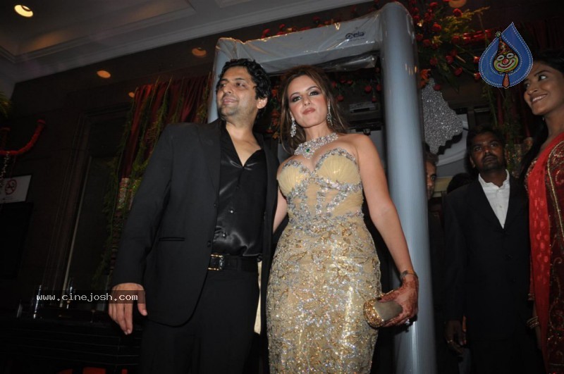 Top Bolly Celebs at Laila Khan's Wedding Reception - 5 / 56 photos