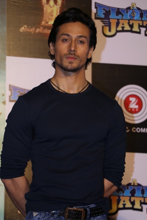 Trailer Launch of Film Flying Jatt - 38 / 42 photos