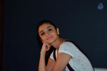 Alia Bhatt Launches Garnier Bandwagon - 29 of 34