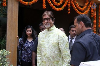 Amitabh Bachchan Birthday Meet - 10 of 21