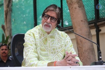 Amitabh Bachchan Birthday Meet - 18 of 21