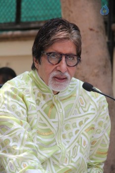 Amitabh Bachchan Birthday Meet - 20 of 21