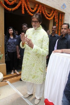 Amitabh Bachchan Birthday Meet - 21 of 21