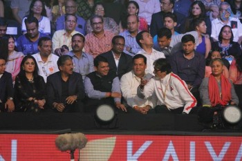 Bolly Celebs at Pro Kabaddi League Match Photos - 26 of 39