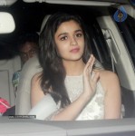 Bolly Celebs at SRK Eid Party - 33 of 39