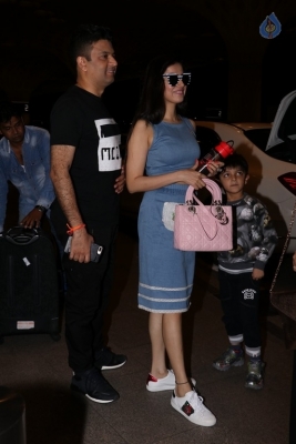 Bollywood Celebrities Spotted at Airport - 2 of 21