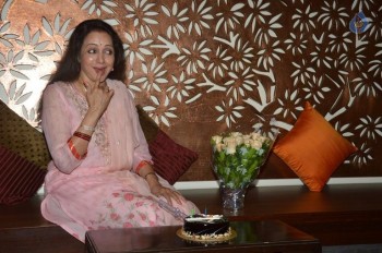 Hema Malini Birthday Celebration  - 8 of 21