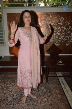 Hema Malini Birthday Celebration  - 15 of 21