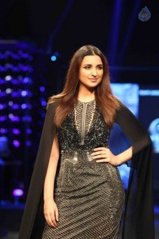 Parineeti Chopra Showstopper at BPFT 2015 - 16 of 28