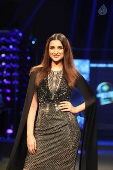 Parineeti Chopra Showstopper at BPFT 2015 - 25 of 28