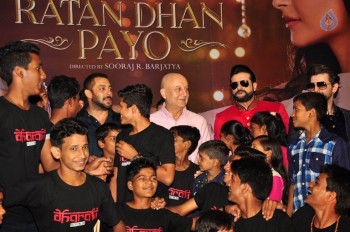 PRDP Cast Celebrates Diwali with Slum Kids - 4 of 19