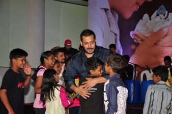 PRDP Cast Celebrates Diwali with Slum Kids - 8 of 19