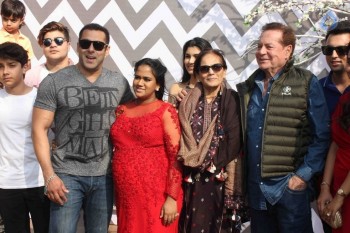 Salman Sister Arpita Khan's Baby Shower Ceremony - 29 of 55