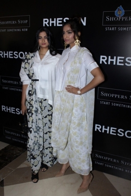 Sonam Kapoor and Rhea Kapoor at Rheson Event - 31 of 28