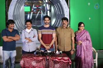 Aatadukundam Raa Press Meet - 22 of 38