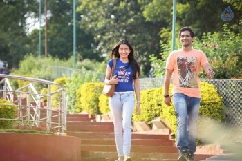 Aakatayi Movie Stills