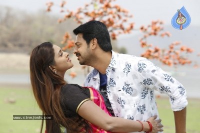 Asalem Jarigindi Movie Photos