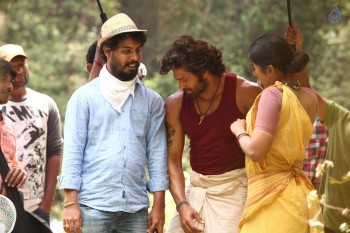 Kadamban Tamil Movie Photos