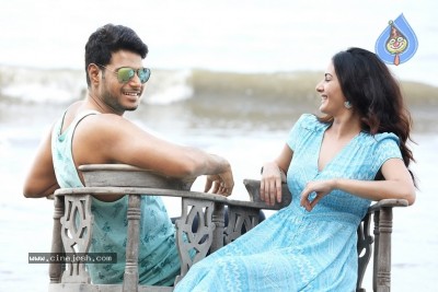 Manasuku Nachindi Movie Stills